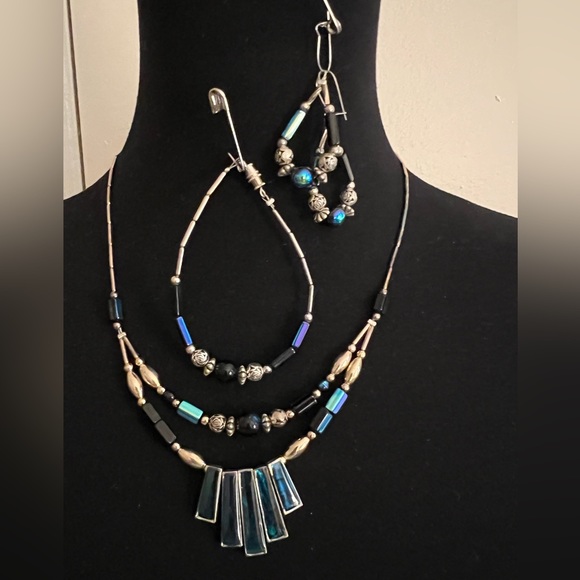 🌸 🌸 Handcrafted Necklace, Bracelet and Earring Set🌸🌸 - Picture 5 of 6